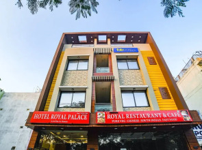 Fabhotel Royal Palace