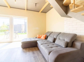 HomeMaker Apartment, By Cohost