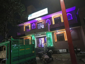 OYO 25115 Hotel Mughal Grand