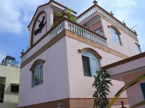 Miss Loi Guest House