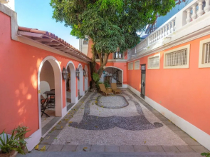 Casa Francisco Guest House