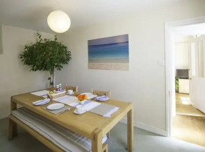Silver Cottage