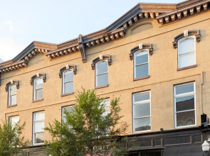 Sonder The Broughton Apartments Historic District
