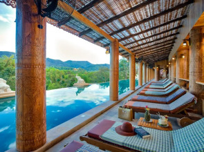 Курортный отель Santhiya Tree Koh Chang Resort