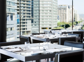 Отель Leonardo Royal Barcelona Forum