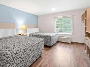 Woodspring Suites Pensacola West