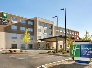 Holiday Inn Express & Suites Salisbury by IHG