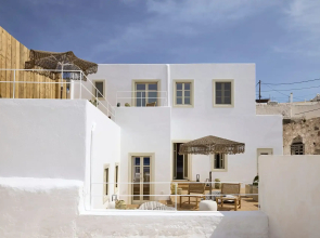 Niove Suites Milos