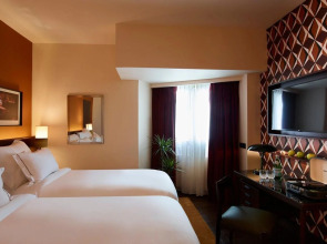 Отель Brown Acropol