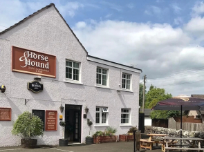 Horse and Hound Country Inn