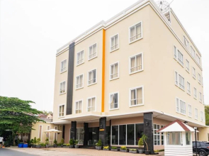 Formerly Reddoorz Plus Near Teras Kota 3