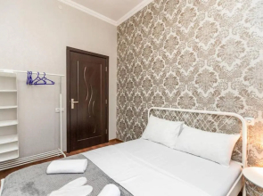 Cozy 2BR apt w Balcony on Aghmashenebeli ave