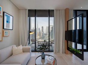 Sleek Business Bay Studio Burj View Balcony