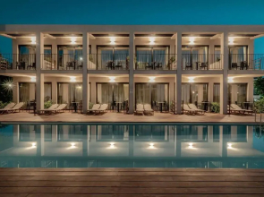 New Beach Hotel