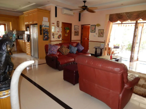 Luxury Holiday Villa Paradise