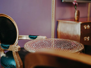 The Honest Budapest by Chic & Basic