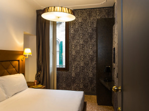 Riva del Vin Boutique Hotel