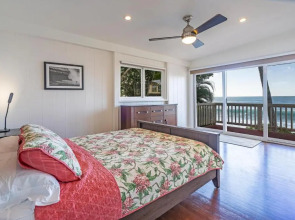 Waimea Point Oceanfront House - (with Air Conditioning)