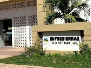 Apartamento de 3 Habitaciones con ventiladores amoblado fresco