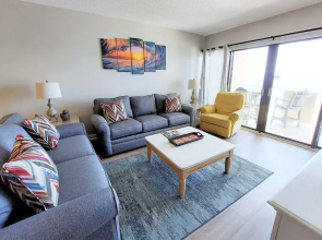 Tropical Winds 303 2 Bedroom Condo by RedAwning