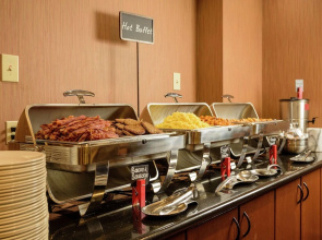 Embassy Suites Minneapolis - North