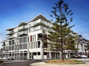 Port Stay Two City Lights