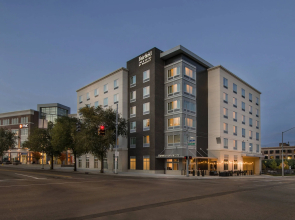 Fairfield by Marriott Inn & Suites Dayton Downtown