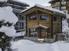 Apartment in Chalet Pizzo Fiamma