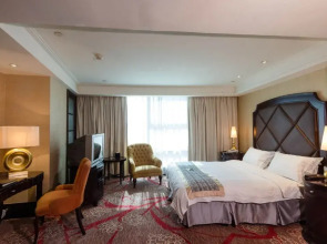 Royal Mediterranean Hotel