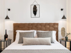 Amelot Art Suites