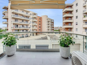 Sanders Old Port - Humble 1-bdr. Apt. w/ Balcony