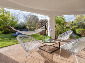Sardinia Re - Fioretta Home Garden Side