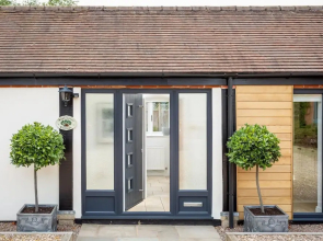 Cotswold Barn Conversion With Private Hot Tub