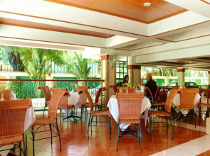 Royal Ivory Sukhumvit Nana