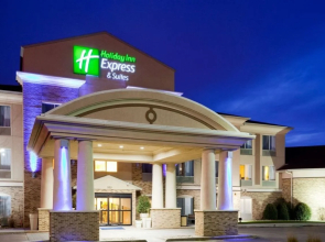 Holiday Inn Express & Suites Brandon by IHG