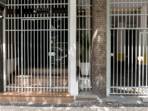 Perto De Ipanema, 250 Metros Da Praia, Entre Postos 5 E 6