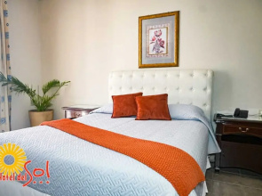 Hotel De Sol
