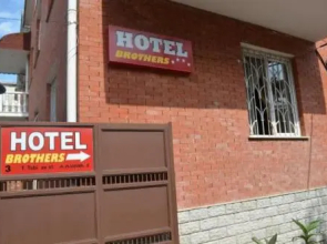 Hotel Brothers