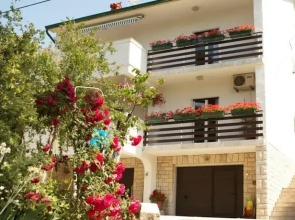 Apartments Maja