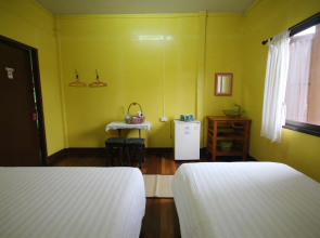 Baan Bua Homestay - Hostel