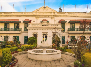 Yellow Durbar Apartment and Lounge