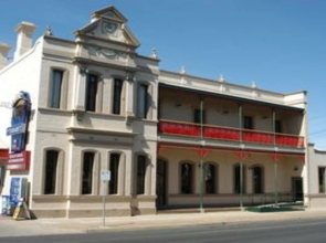 Mitchell River Tavern