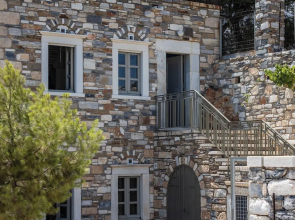 Zos Suites
