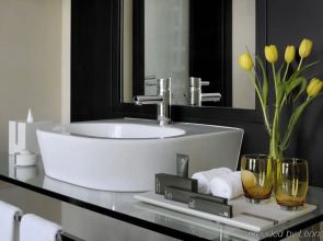 Mövenpick Jumeirah Lakes Towers Hotel