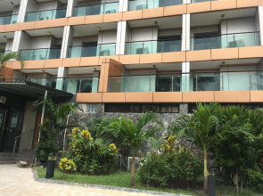 Maroko Bayshore Suites