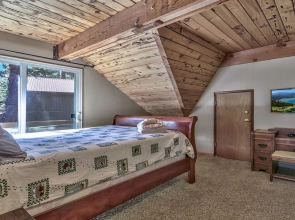 Mewuk Mountain Lodge by RedAwning