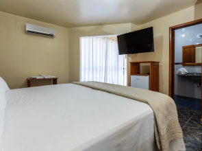 Canzi Cataratas Hotel