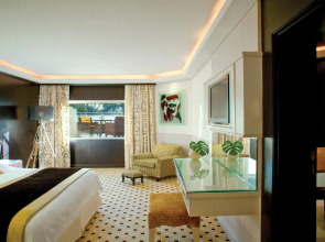 Le Meridien Dubai Hotel & Conference Centre