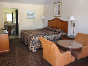 Travelers Inn