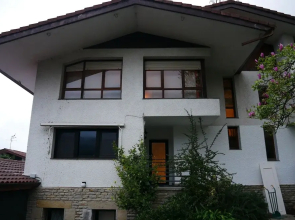 KH Lezama Suites
